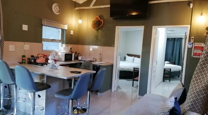 Bateleur Self Catering