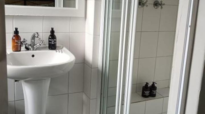 Hillton Manor Guest House