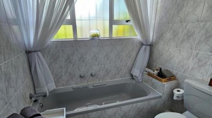 Hillton Manor Guest House