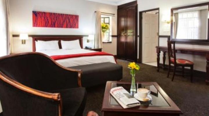 Court Classique Suite Hotel