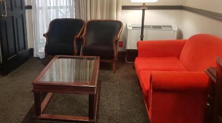 Court Classique Suite Hotel