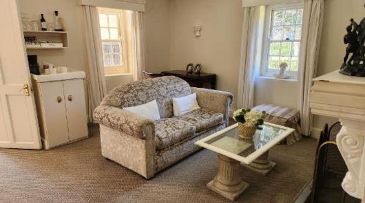 Cleopatra Mountain Farmhouse