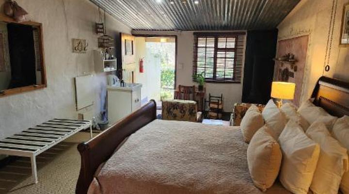 Cleopatra Mountain Farmhouse