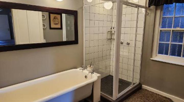 Cleopatra Mountain Farmhouse