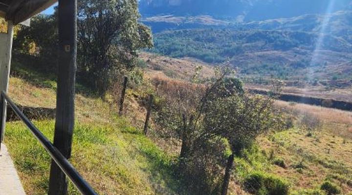 Cleopatra Mountain Farmhouse