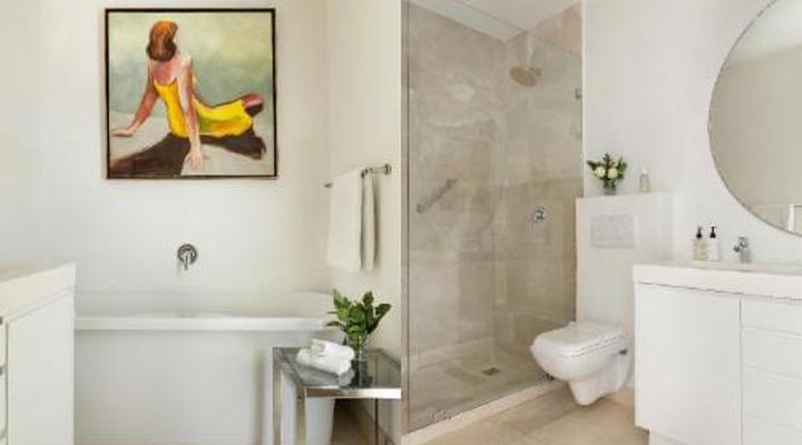 The Clarendon Bantry Bay