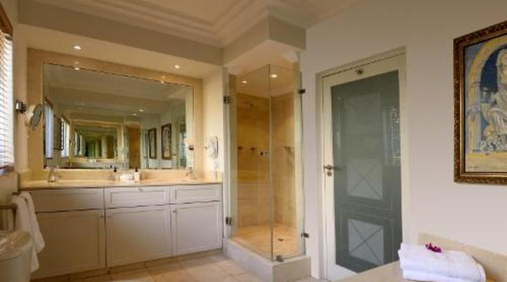 The Clarendon Bantry Bay