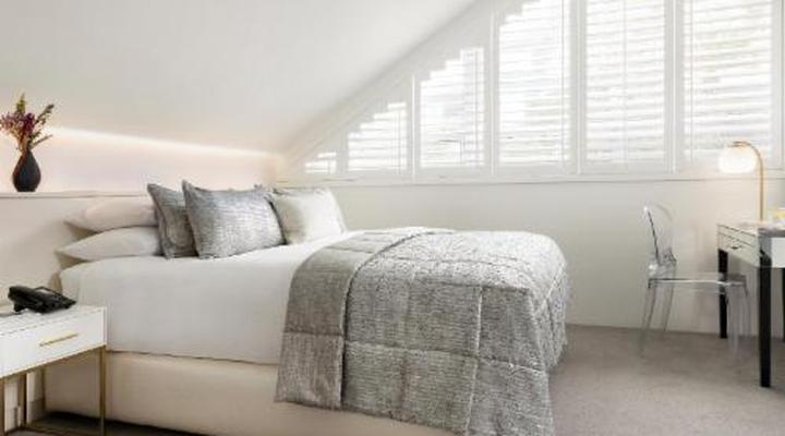 The Clarendon Bantry Bay