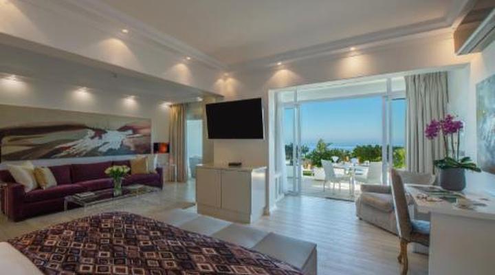 The Clarendon Bantry Bay