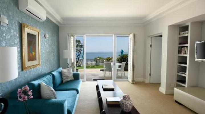 The Clarendon Bantry Bay