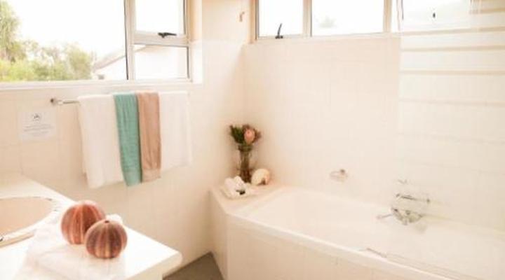 Headlands House Guest Lodge