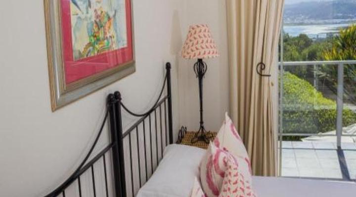 Headlands House Guest Lodge