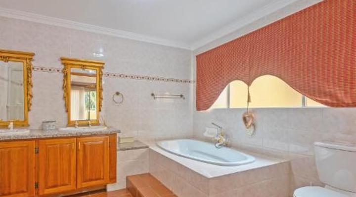 Sunward Park Guesthouse & Conference Centre