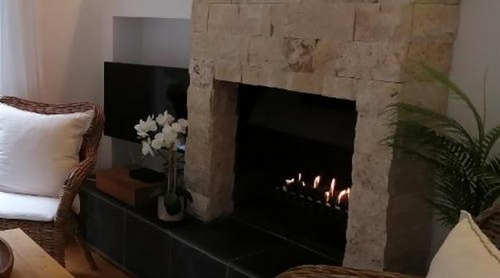 African Violet Guest Suites