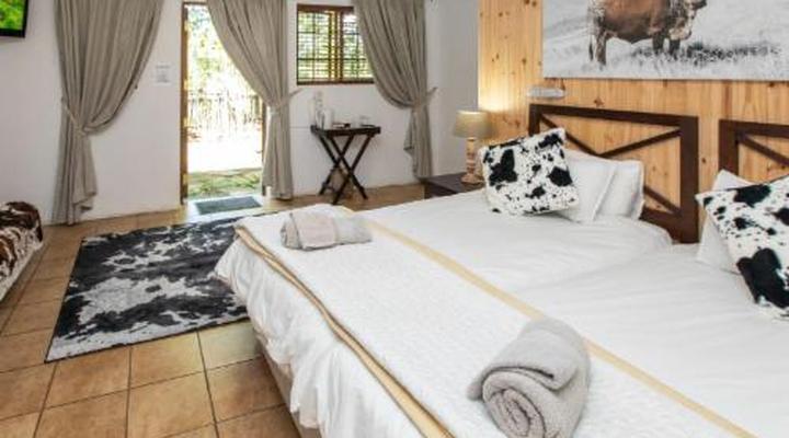 The Old Hatchery Mountain Retreat & Waterfall Restaurant & Pub