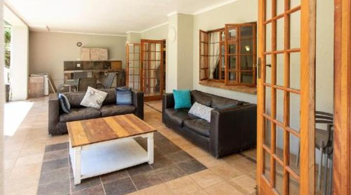 The Old Hatchery Mountain Retreat & Waterfall Restaurant & Pub