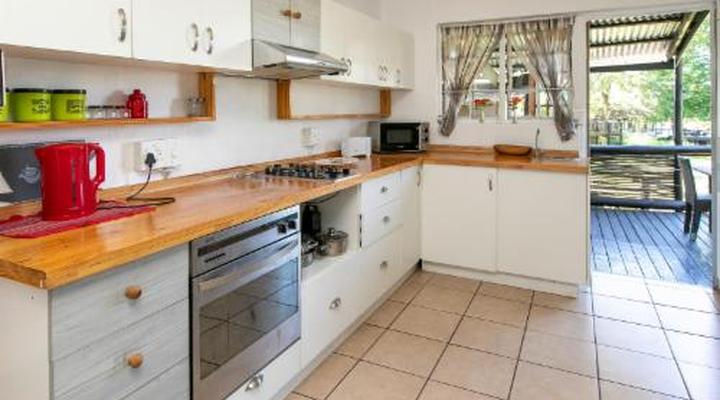 The Old Hatchery Mountain Retreat & Waterfall Restaurant & Pub