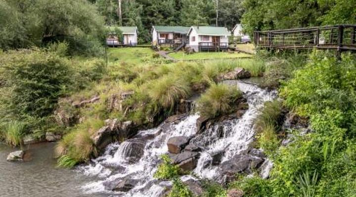 The Old Hatchery Mountain Retreat & Waterfall Restaurant & Pub