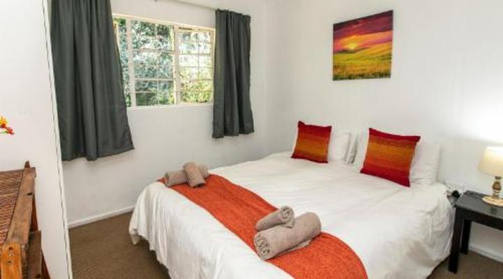 The Old Hatchery Mountain Retreat & Waterfall Restaurant & Pub