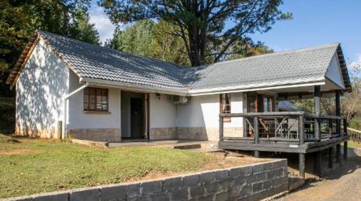 The Old Hatchery Mountain Retreat & Waterfall Restaurant & Pub