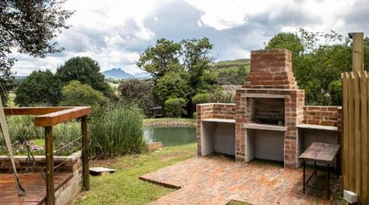 The Old Hatchery Mountain Retreat & Waterfall Restaurant & Pub