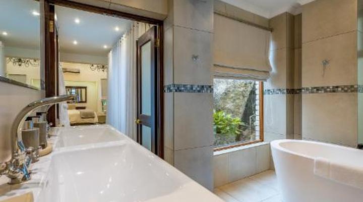 Sheppard Boutique Hotel