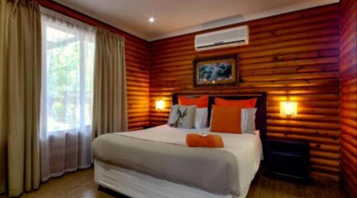 Sunset Lodge Log Cabins