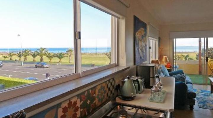 Dolphin Inn Guest House