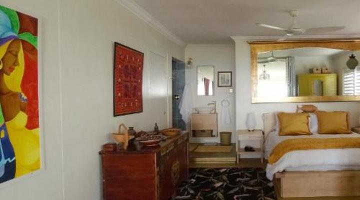 Dolphin Inn Guest House