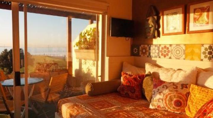 Dolphin Inn Guest House