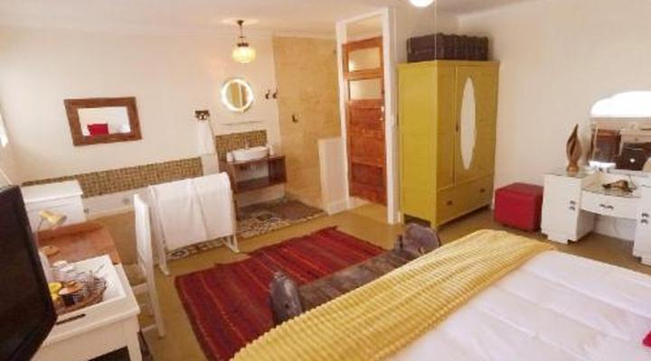 Dolphin Inn Guest House