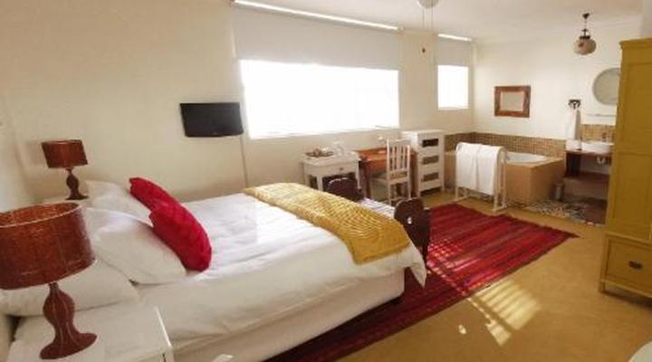 Dolphin Inn Guest House