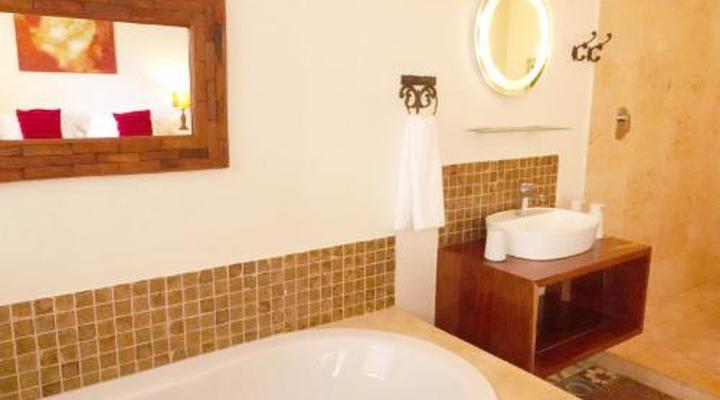 Dolphin Inn Guest House