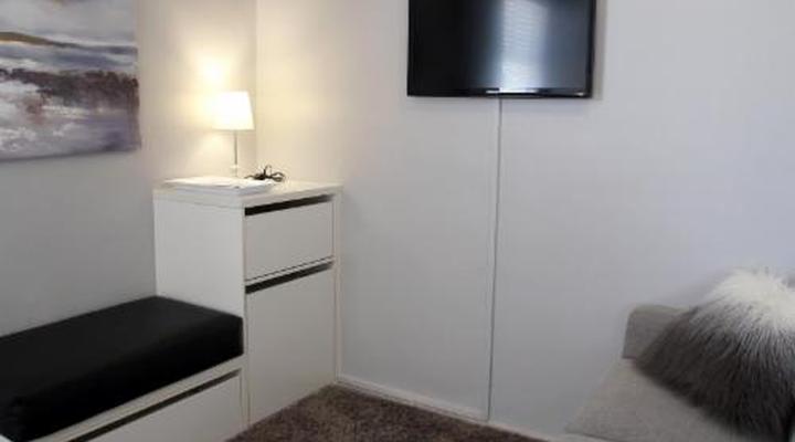 Dolphin Inn Guest House