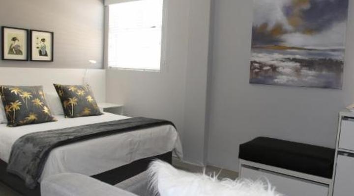 Dolphin Inn Guest House