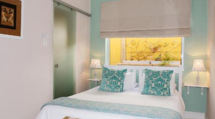 Dolphin Inn Guest House