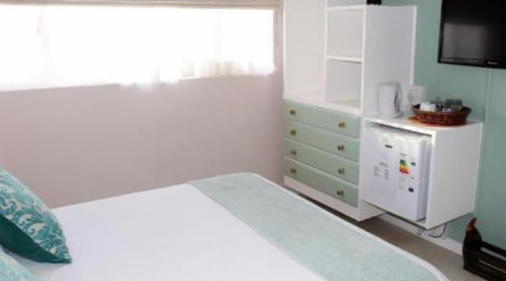 Dolphin Inn Guest House