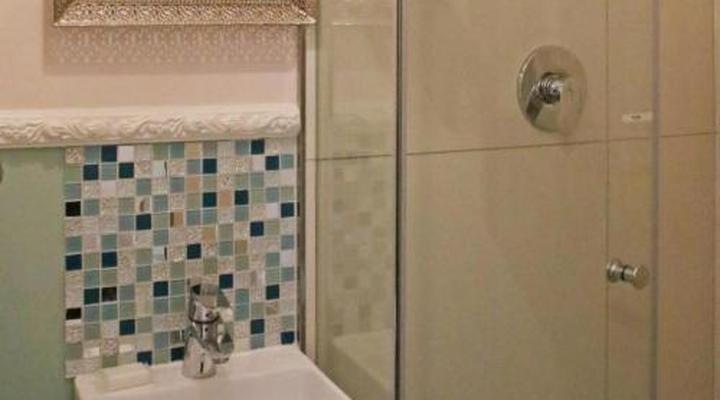 Dolphin Inn Guest House