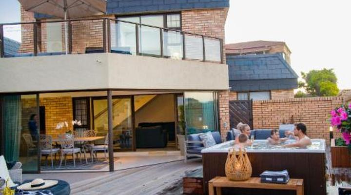 African Oceans Manor on the Beach