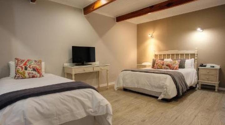 Tsitsikamma Village Inn