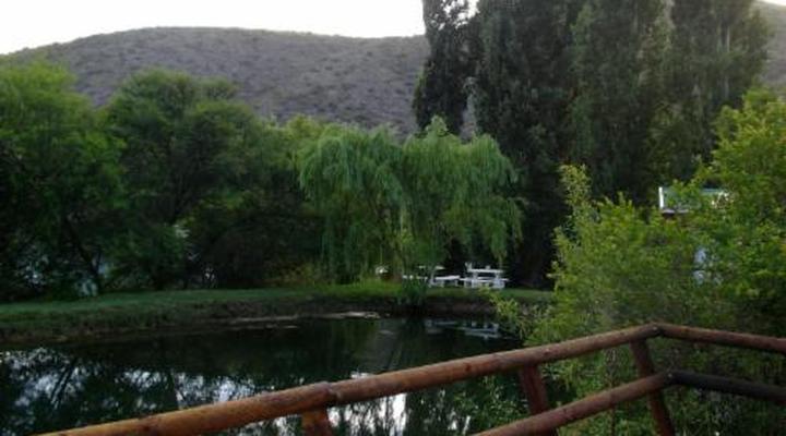 Old Mill Country Lodge, Working Ostrich Farm & Restaurant