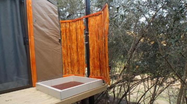 Old Mill Country Lodge, Working Ostrich Farm & Restaurant