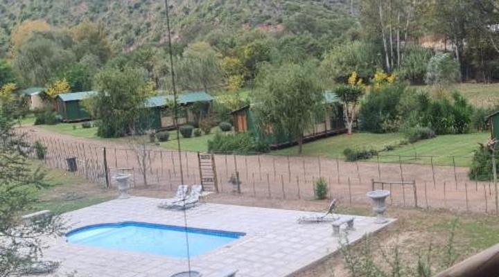 Old Mill Country Lodge, Working Ostrich Farm & Restaurant