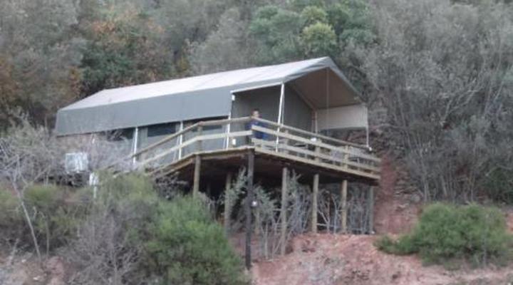 Old Mill Country Lodge, Working Ostrich Farm & Restaurant