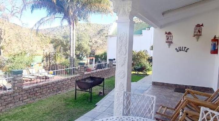 Old Mill Country Lodge, Working Ostrich Farm & Restaurant