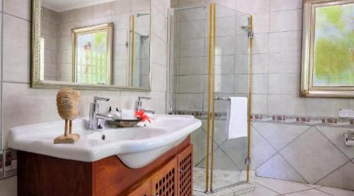 Whalesong Guest House