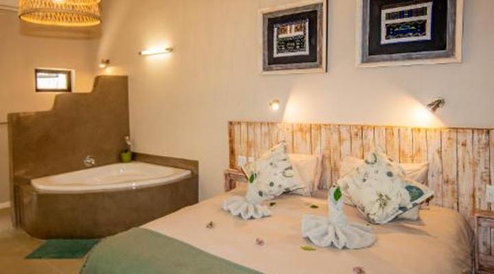 Thornhill Safari Lodge