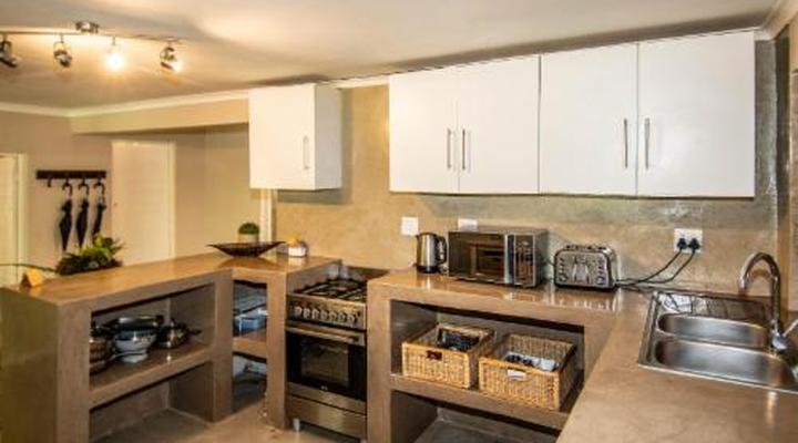 Thornhill Safari Lodge