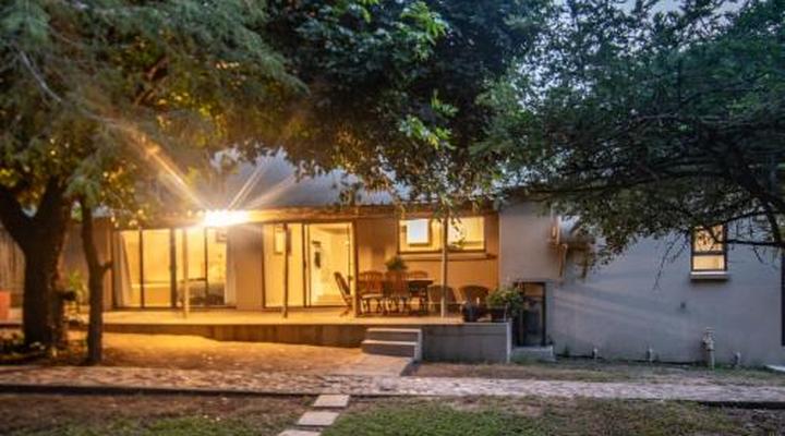 Thornhill Safari Lodge