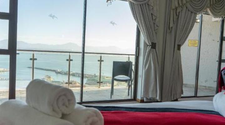 Bar-t-nique Guest House